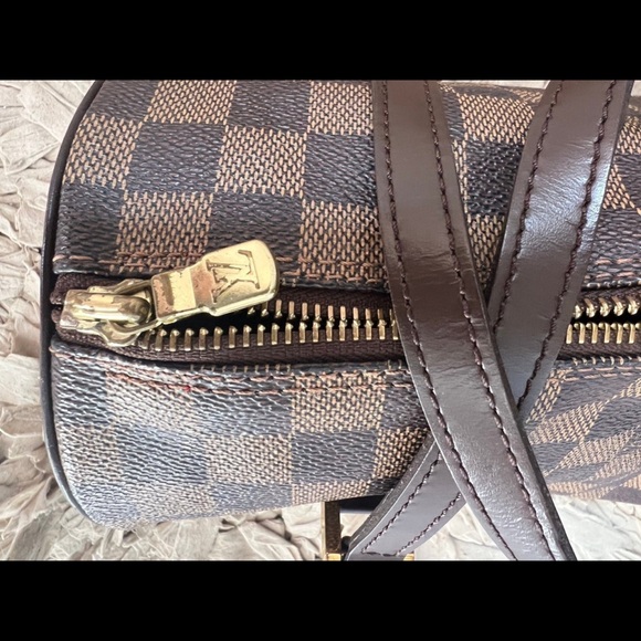 Authentic LV Papillon Damier 26 - Picture 4 of 10